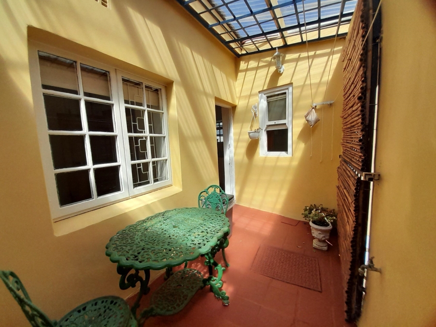 To Let 2 Bedroom Property for Rent in Mowbray Western Cape